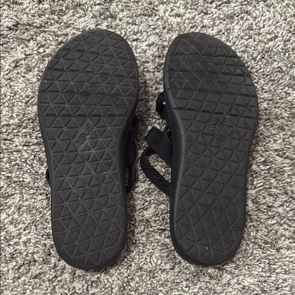 Teva Women's Black Sandals - Picture 4 of 5